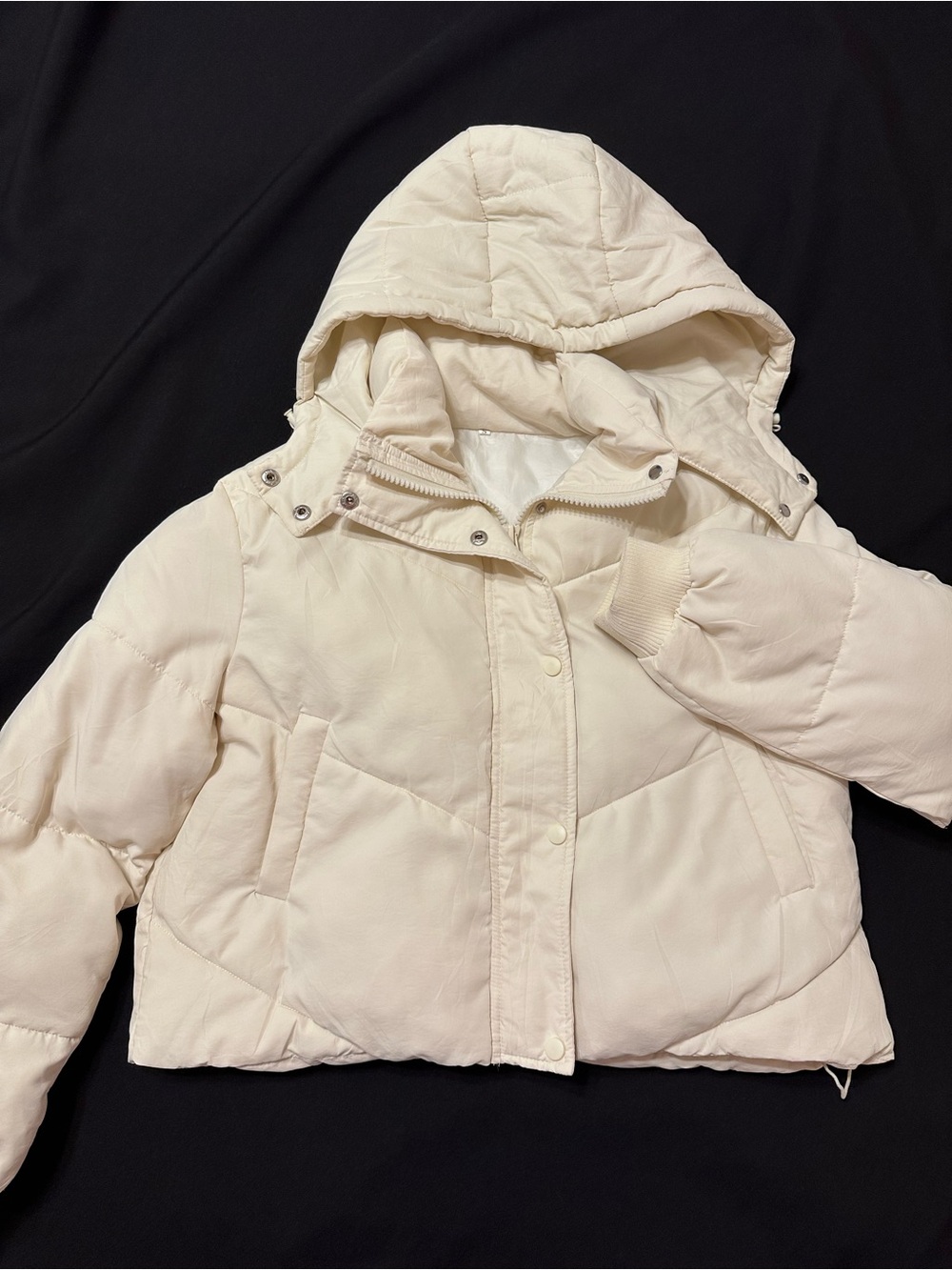 Shein cropped Puffer Jacket in Cream size‎ small